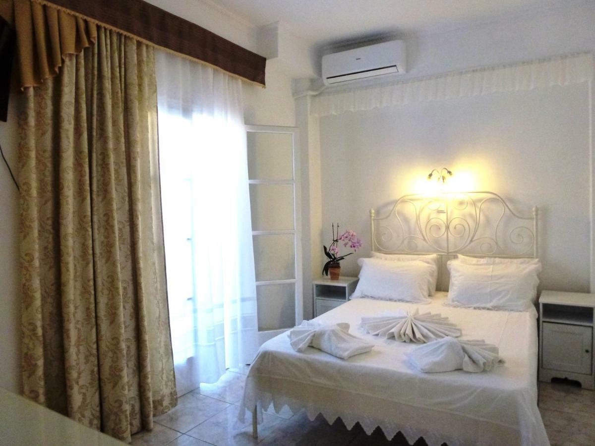 Bougainvillea Suites Kamári Dış mekan fotoğraf