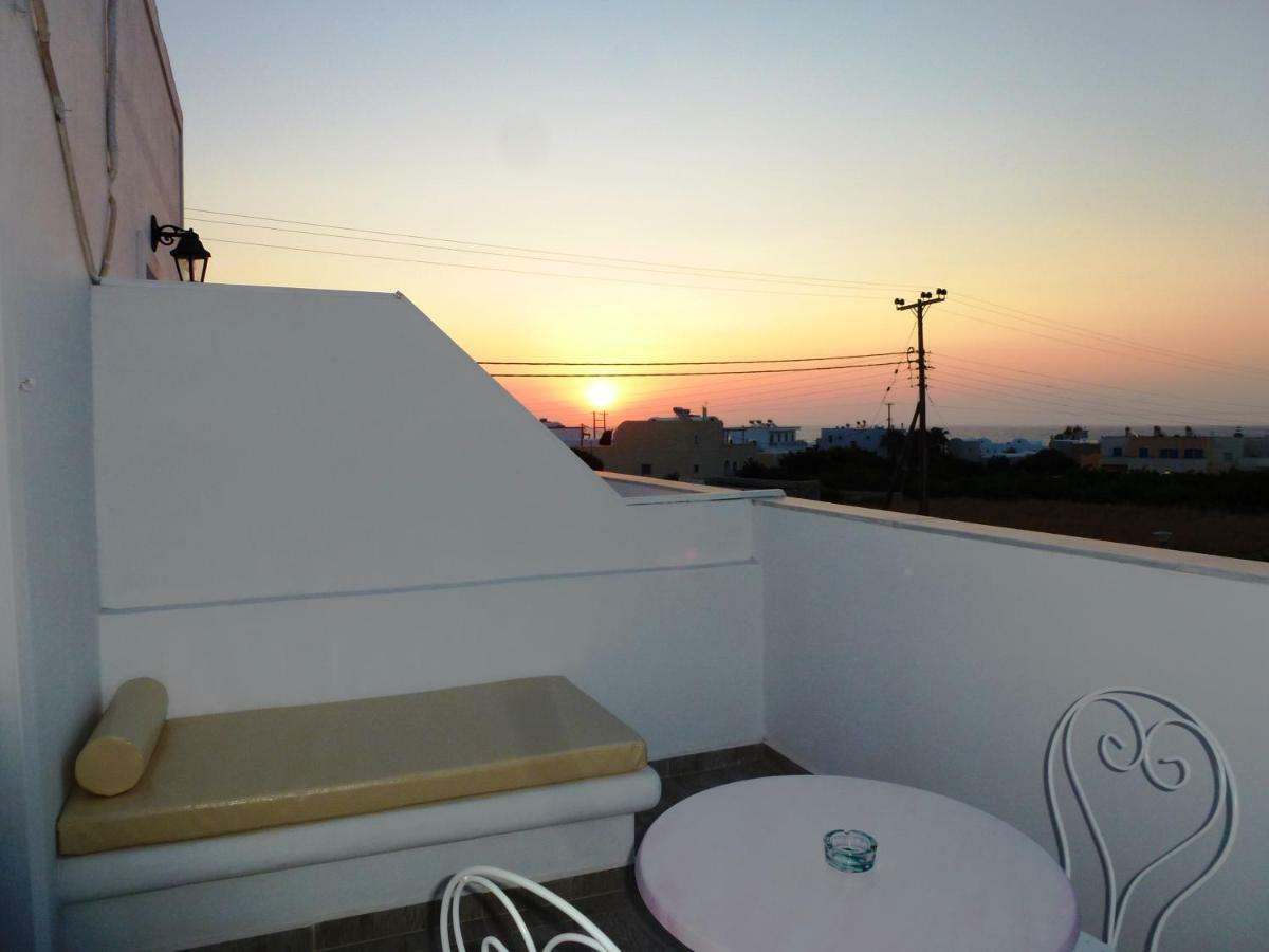 Bougainvillea Suites Kamári Dış mekan fotoğraf
